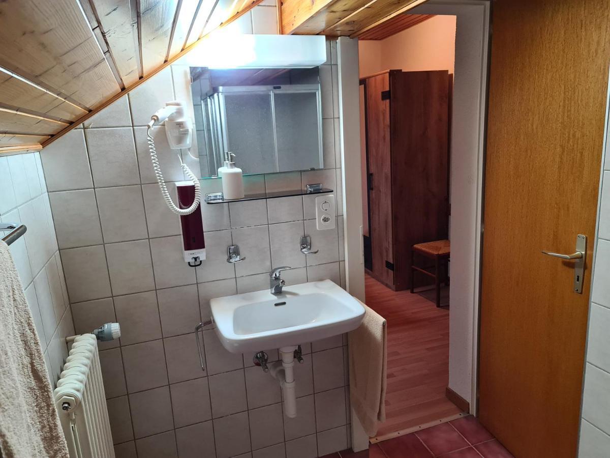 Auberge De Ballens Esterno foto