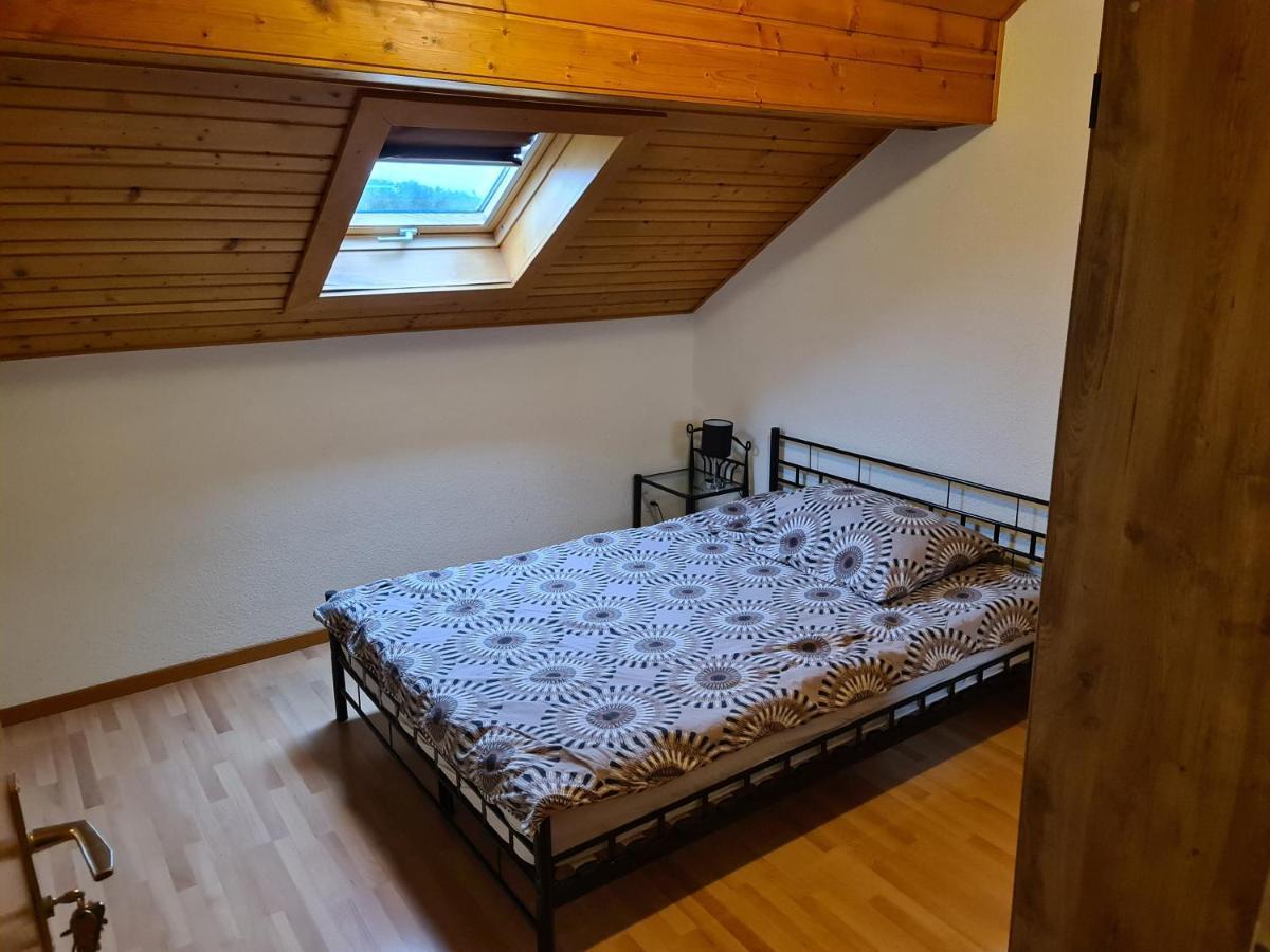 Auberge De Ballens Esterno foto