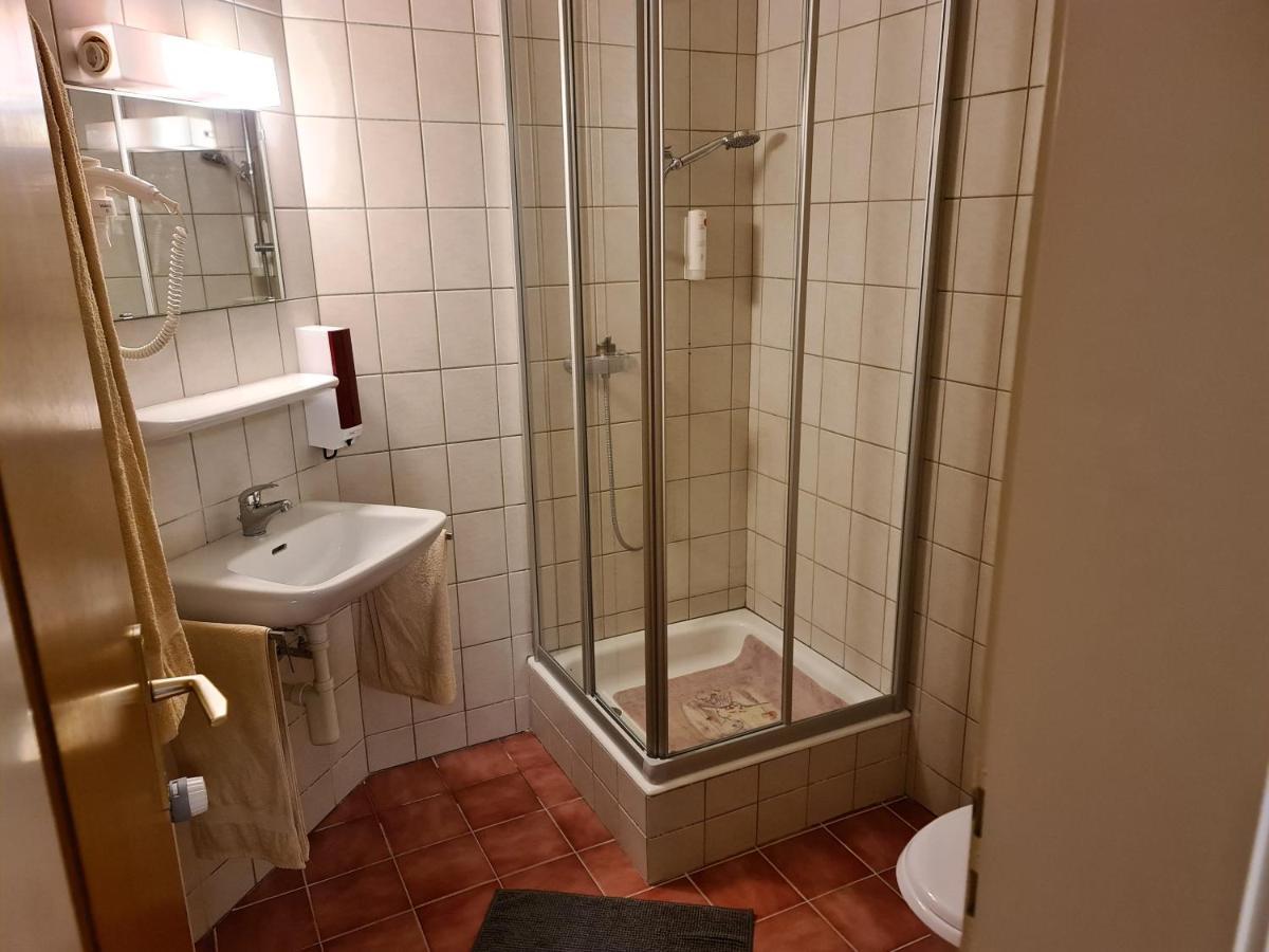 Auberge De Ballens Esterno foto
